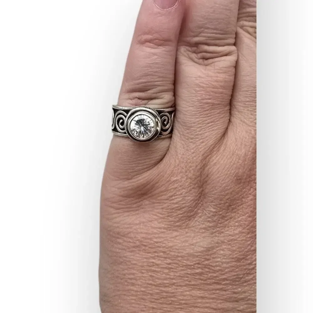 Silpada Solitaire Retired Sterling Silver Eternity Swirl Ring – Size 7.5 - Picture 4 of 13